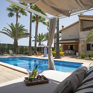 Agueda Villa